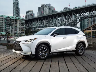 Dịch vụ thay Kính chắn gió xe Lexus NX 200 tận nơi